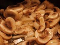 Ciuperci a la grec Ciuperci a la grec